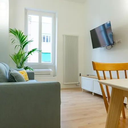 Apartment Near Colosseo Spacious In San Giovanni *